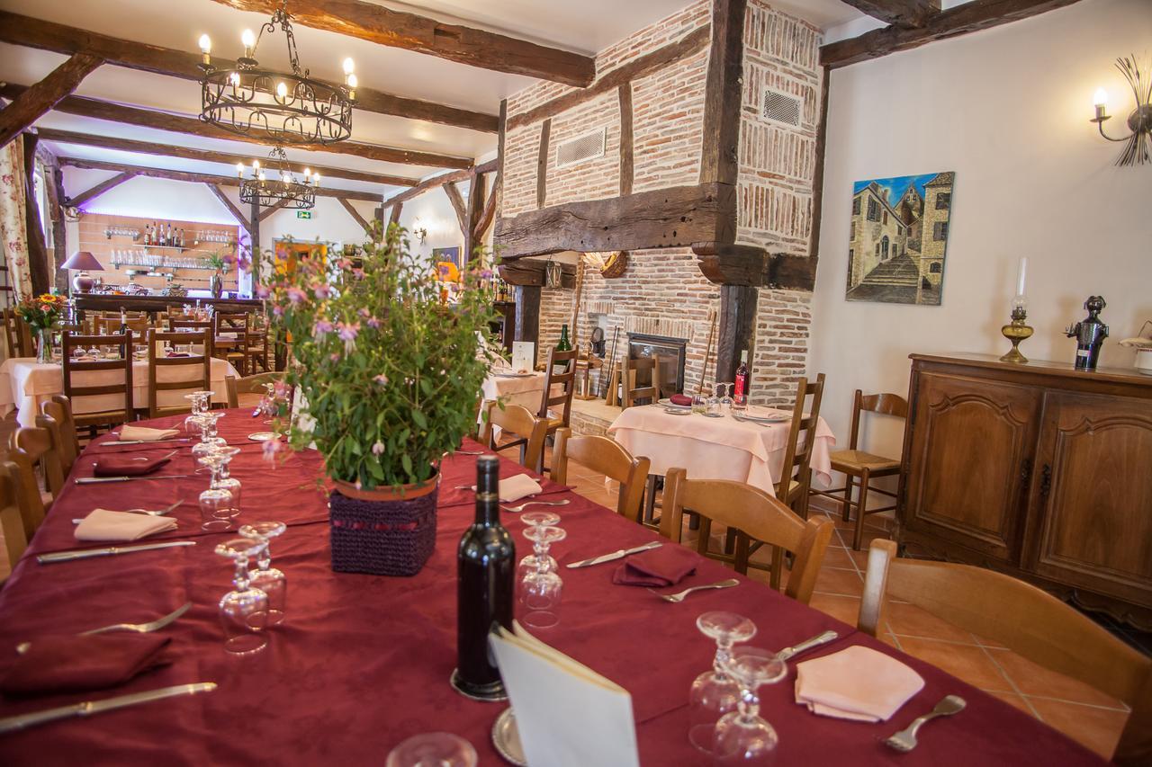 Logis Hotels - Auberge De L'Ile - Hotel 3 Etoiles Et Restaurant Creysse  Buitenkant foto