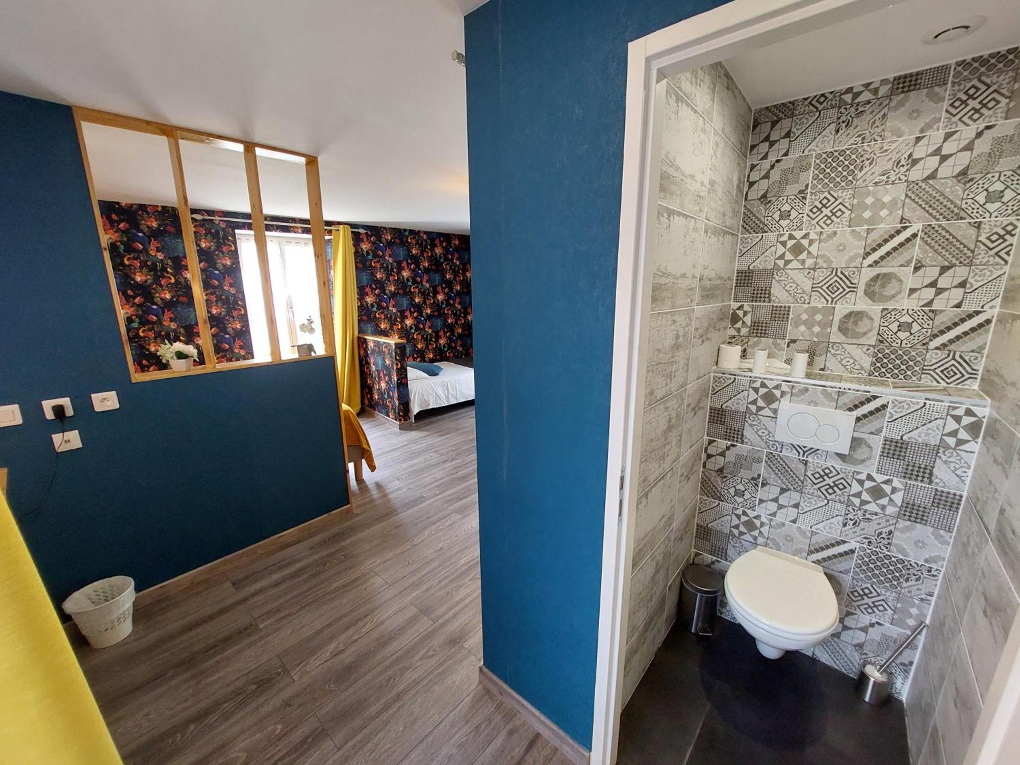 Logis Hotels - Auberge De L'Ile - Hotel 3 Etoiles Et Restaurant Creysse  Buitenkant foto