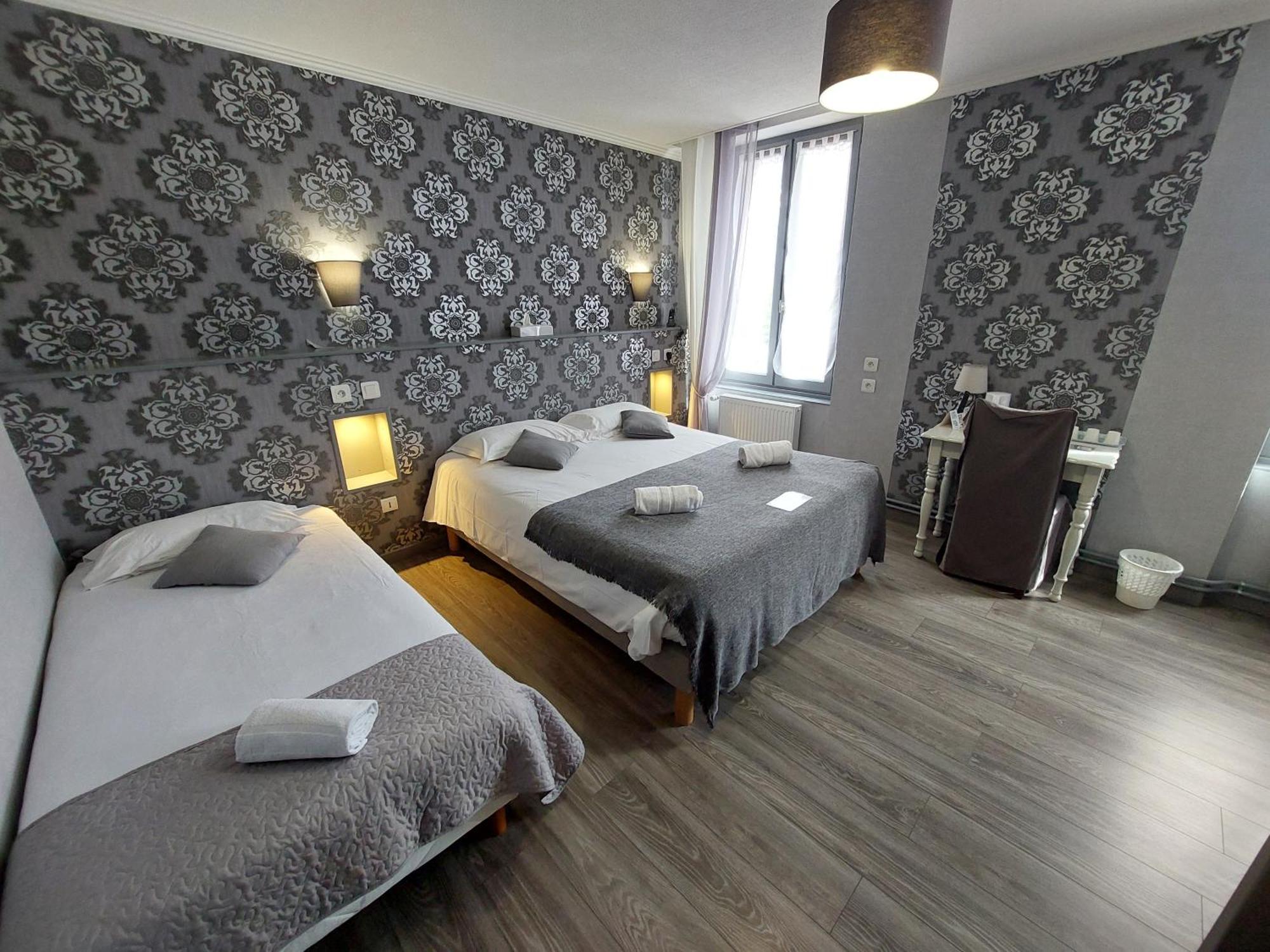 Logis Hotels - Auberge De L'Ile - Hotel 3 Etoiles Et Restaurant Creysse  Buitenkant foto