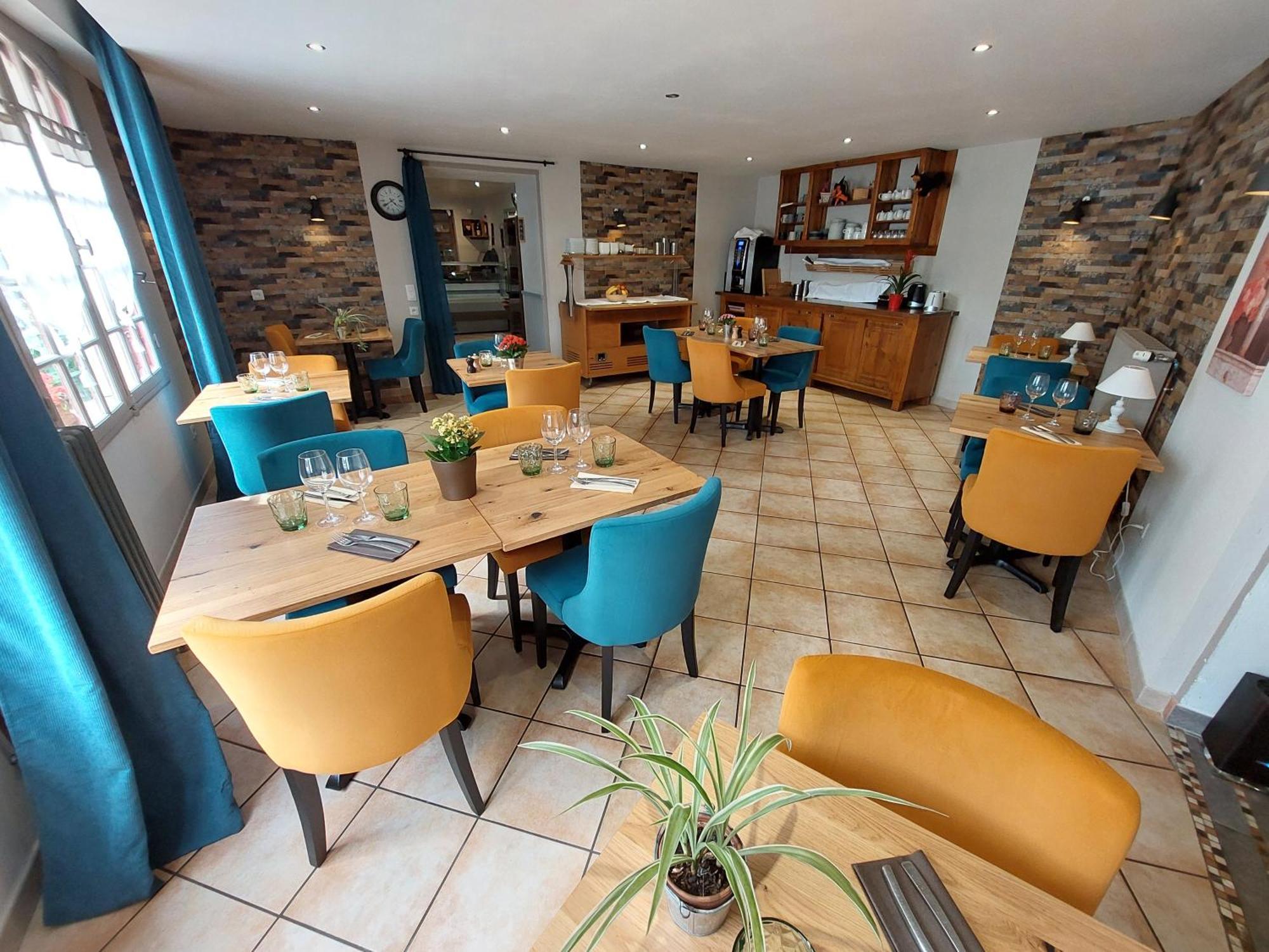Logis Hotels - Auberge De L'Ile - Hotel 3 Etoiles Et Restaurant Creysse  Buitenkant foto