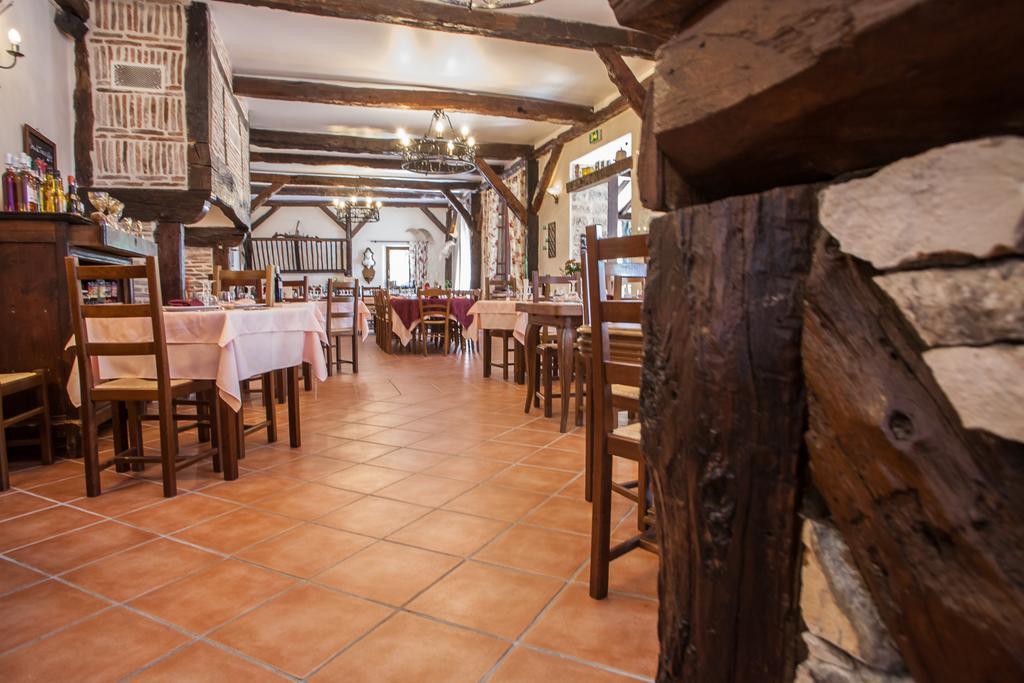 Logis Hotels - Auberge De L'Ile - Hotel 3 Etoiles Et Restaurant Creysse  Buitenkant foto