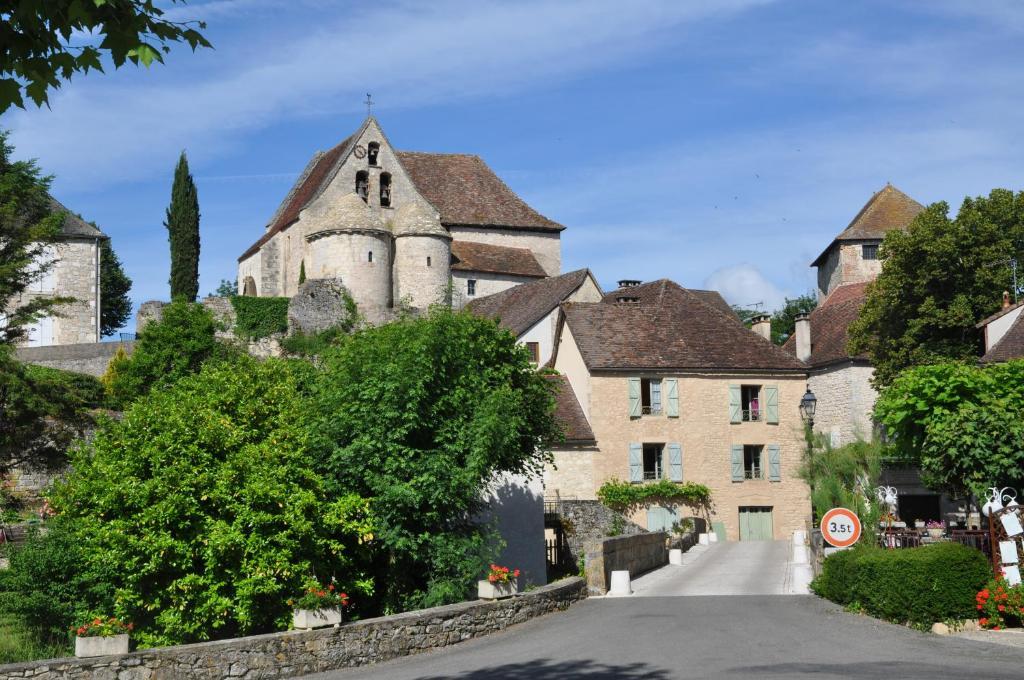 Logis Hotels - Auberge De L'Ile - Hotel 3 Etoiles Et Restaurant Creysse  Buitenkant foto