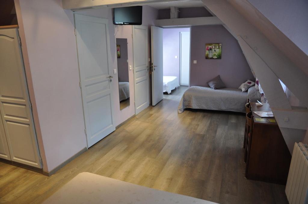 Logis Hotels - Auberge De L'Ile - Hotel 3 Etoiles Et Restaurant Creysse  Buitenkant foto
