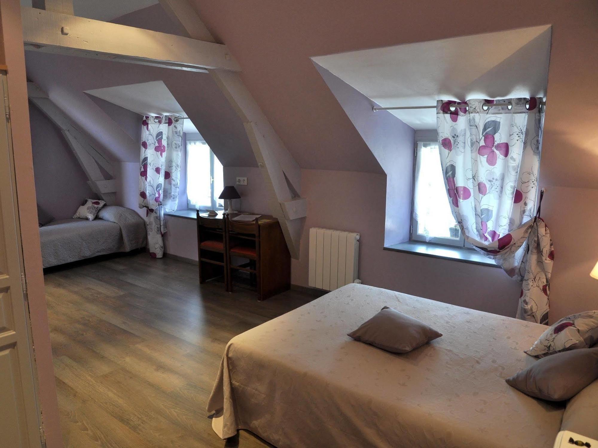 Logis Hotels - Auberge De L'Ile - Hotel 3 Etoiles Et Restaurant Creysse  Buitenkant foto